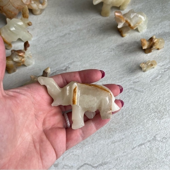 Antique vintage carved onyx elephants bundle mini small 10 pieces - Picture 8 of 11